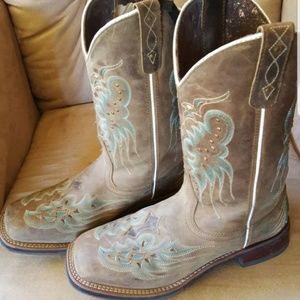 Womens Laredo cowboy boots 8